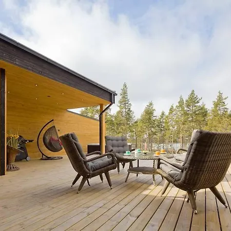 Villa Seija's Modern With Hot Tub Taivassalo