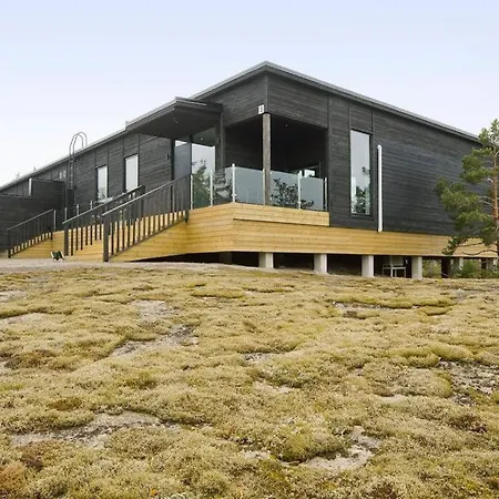 Seija's Modern With Hot Tub Villa